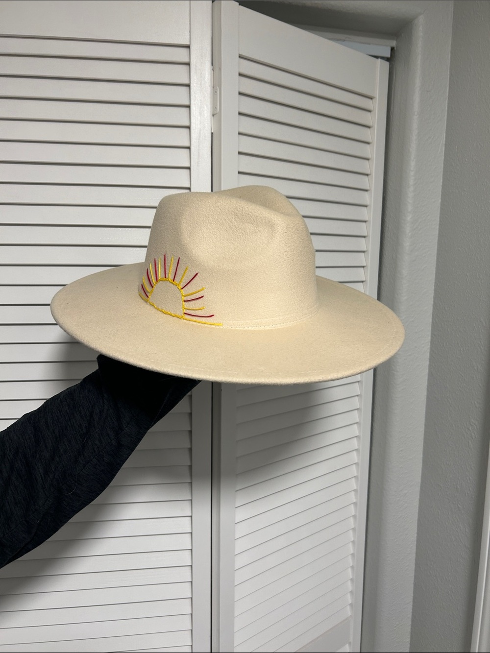 Cream Wide-Brim Fedora Hat with Embroidered Sun Detail